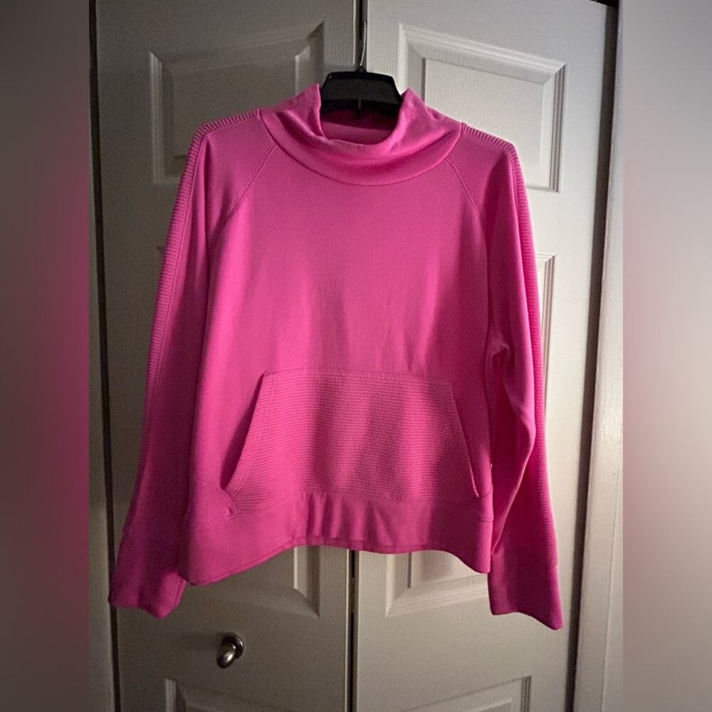 Fila XL athletic wear top